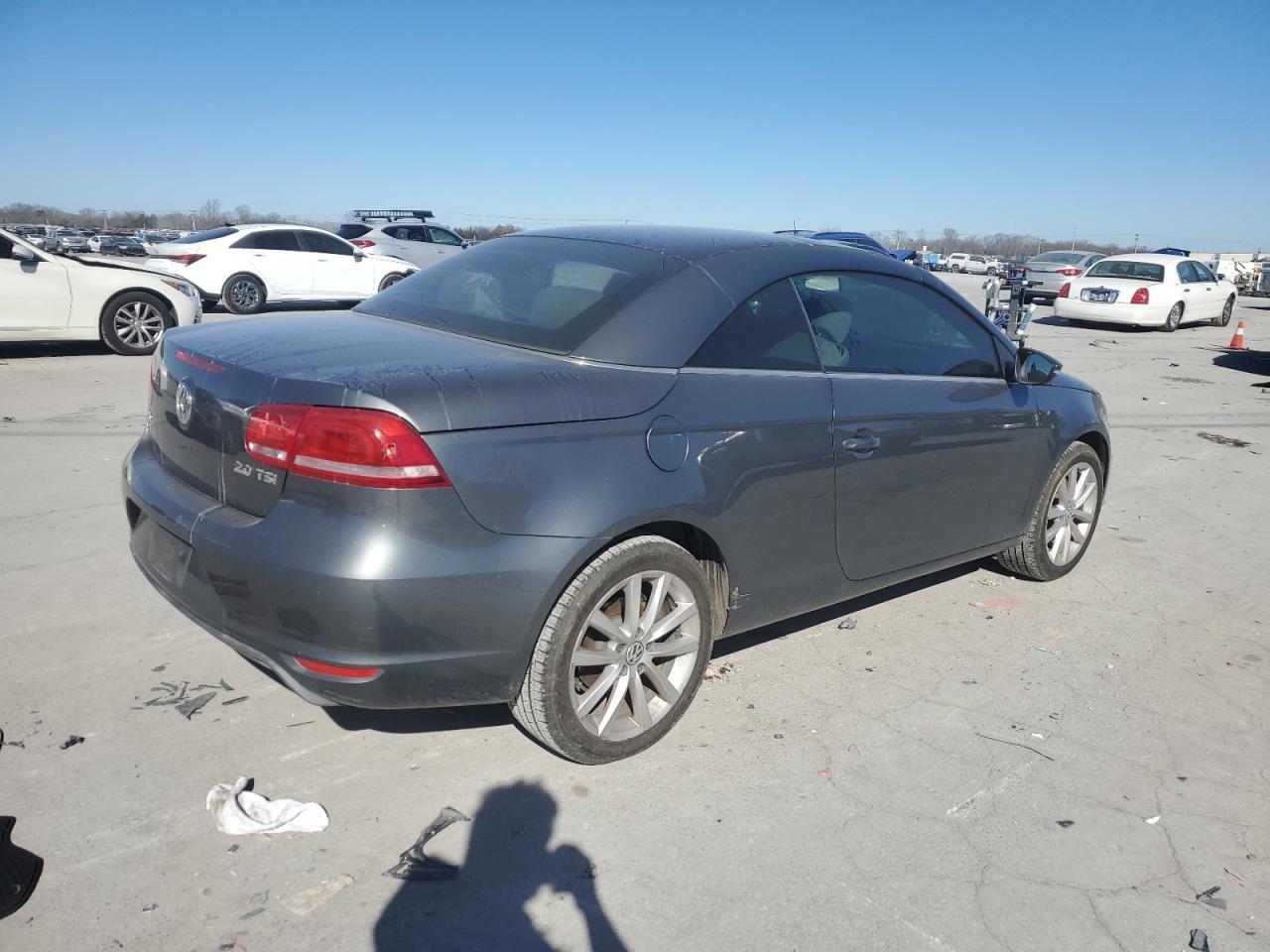 2014 Volkswagen Eos - Image 3