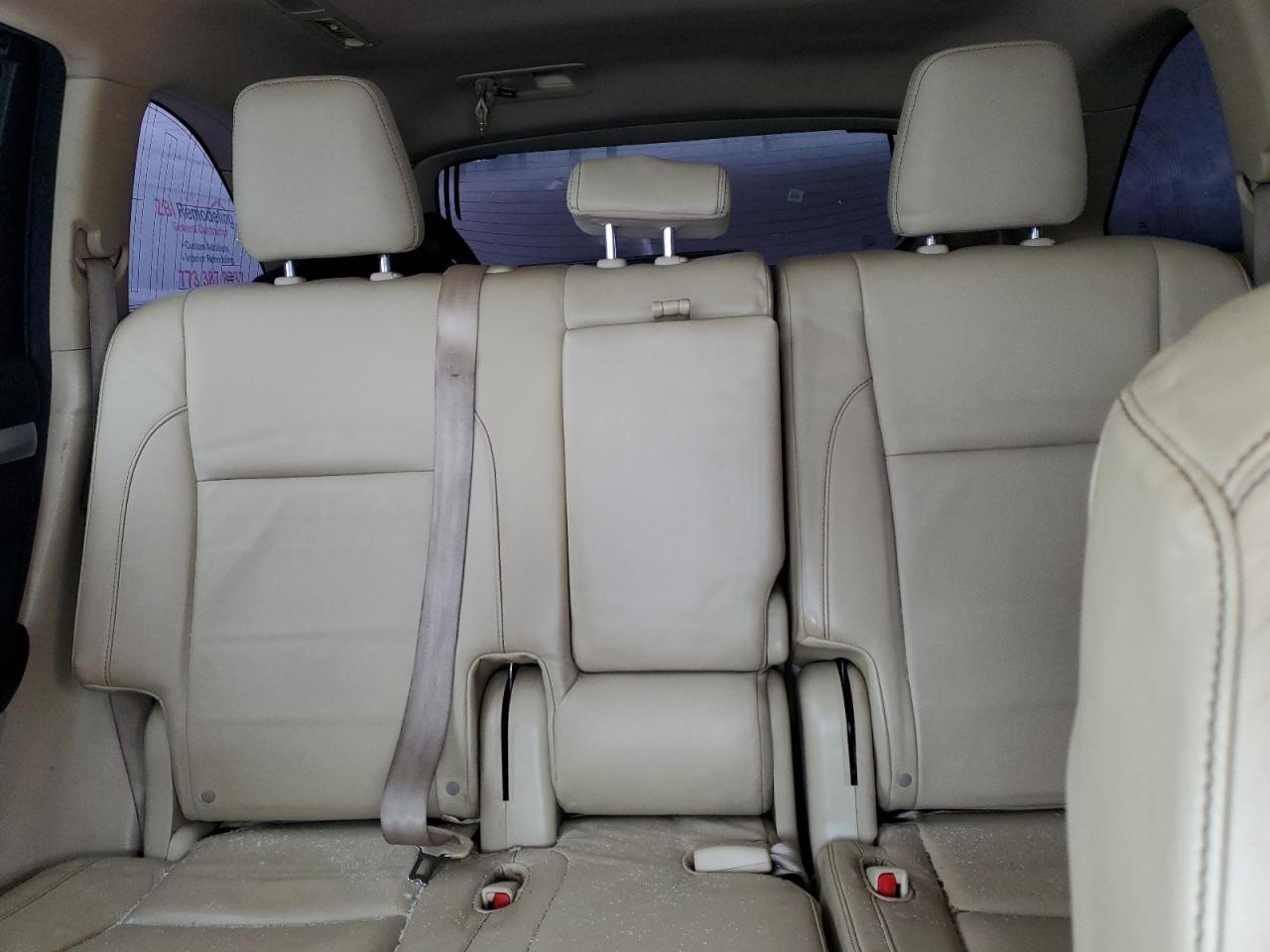 2015 Toyota Highlander - Image 10