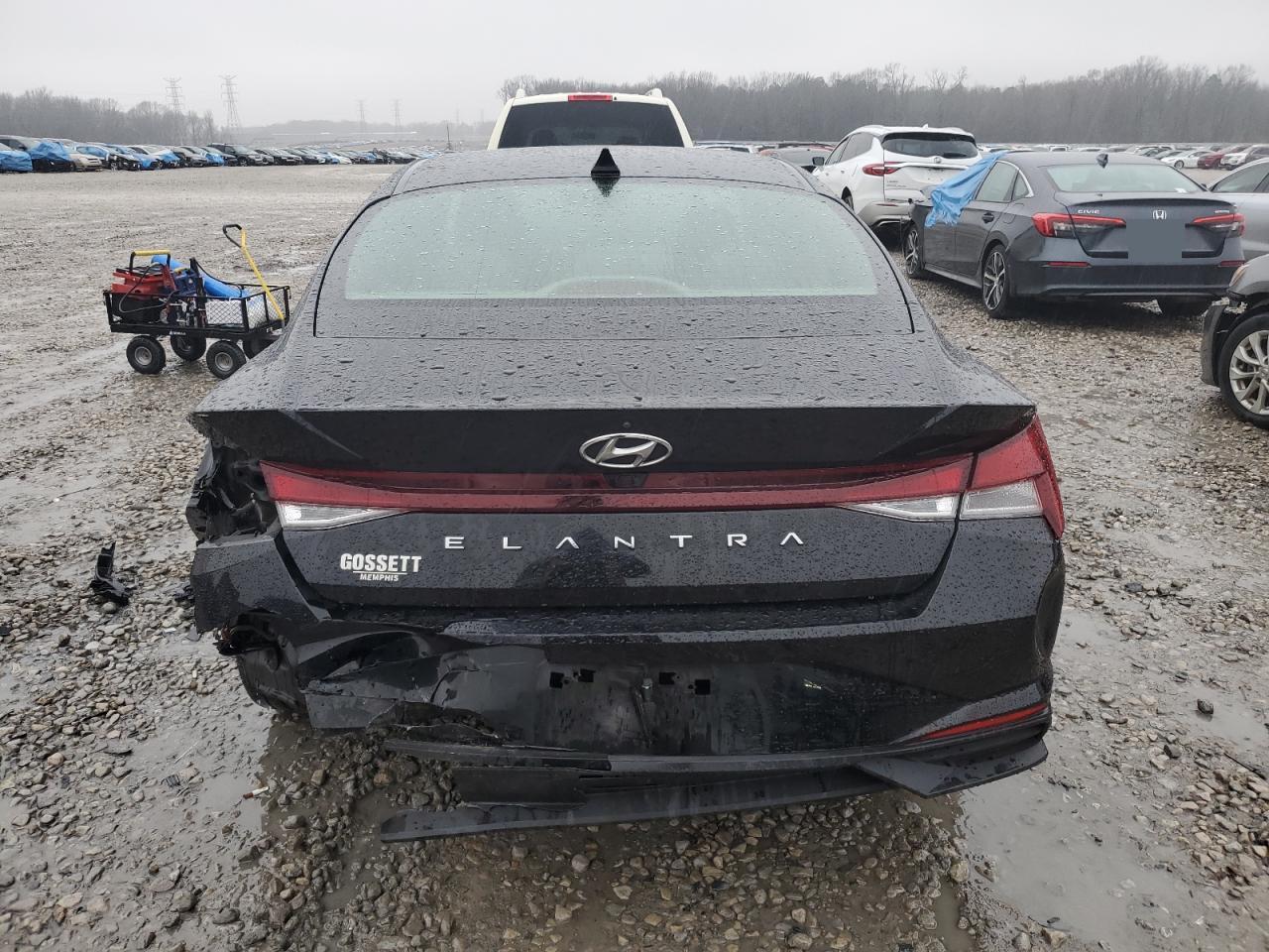 2022 Hyundai Elantra - Image 6