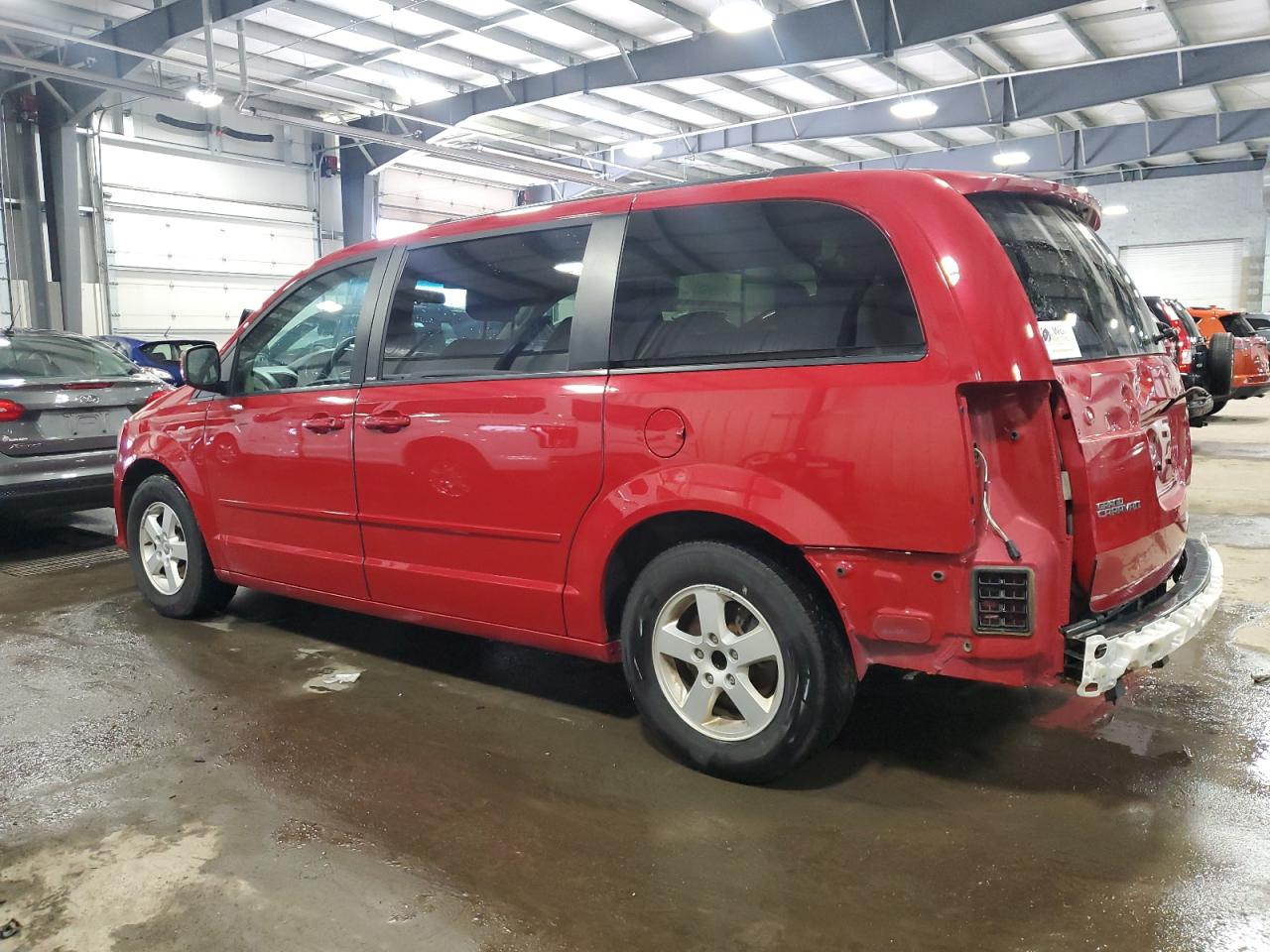 2012 Dodge Caravan - Image 2