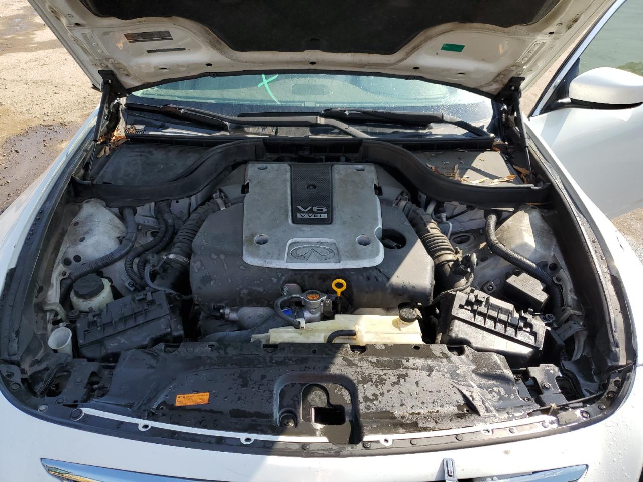 2013 Infiniti G - Image 11