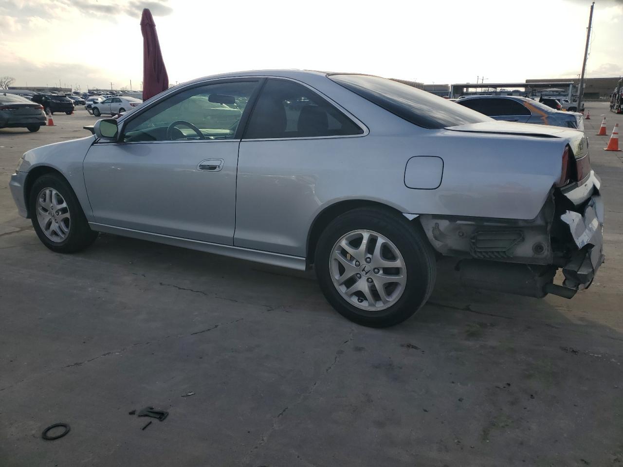 2001 Honda Accord - Image 2