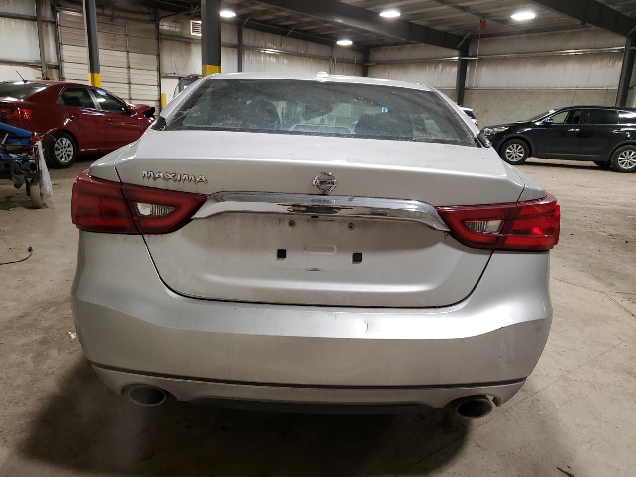 2016 Nissan Maxima - Image 6