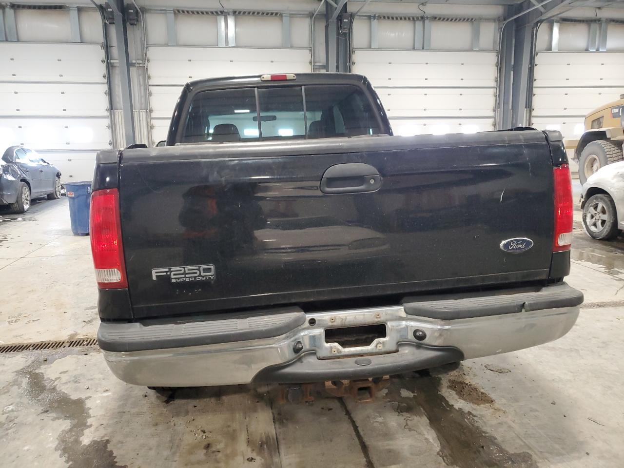 2003 Ford F250 - Image 6