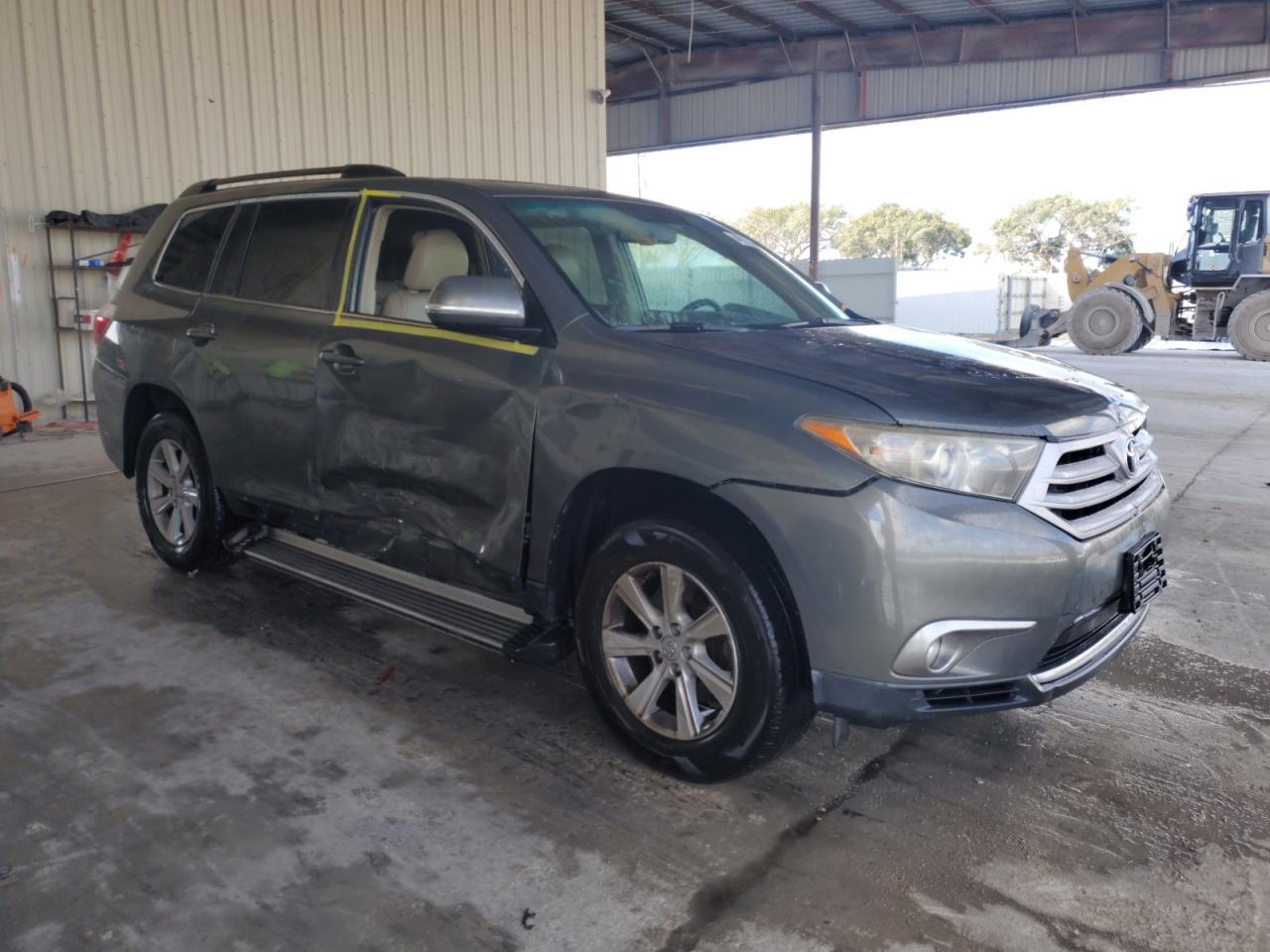 2011 Toyota Highlander - Image 4