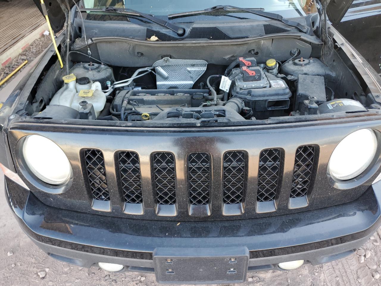 2014 Jeep Liberty (Patriot) - Image 13