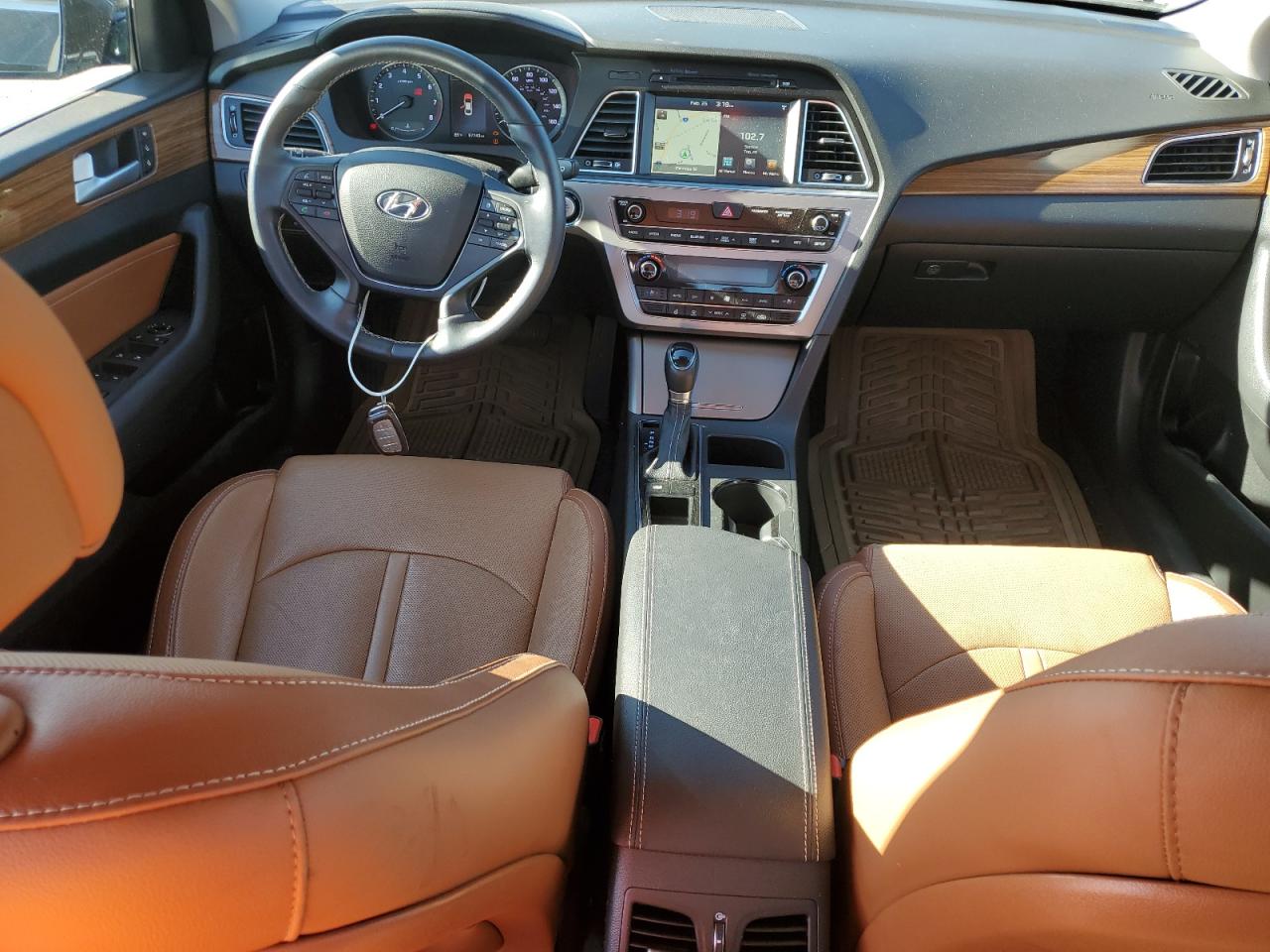 2015 Hyundai Sonata - Image 8