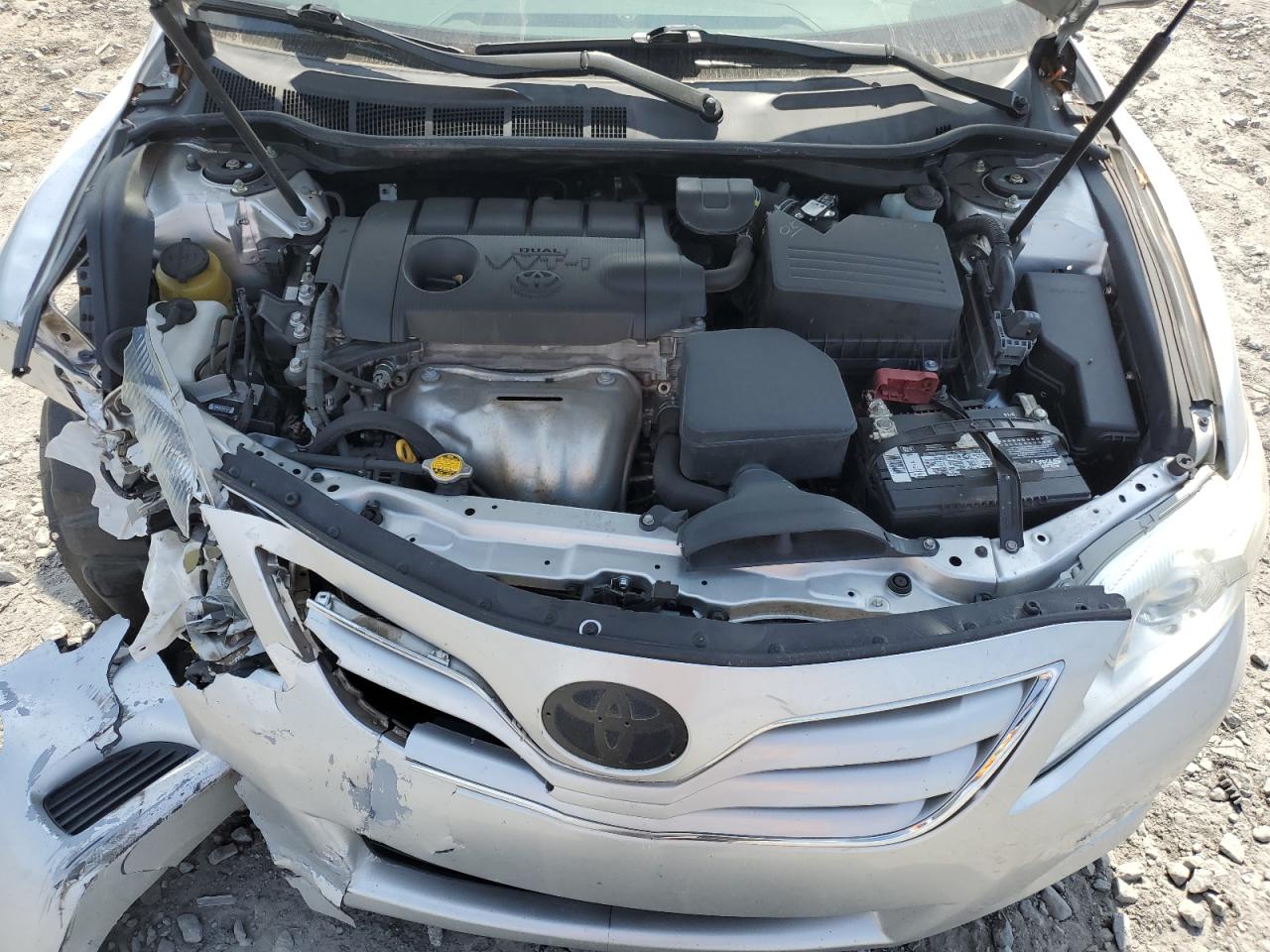 2011 Toyota Camry - Image 12