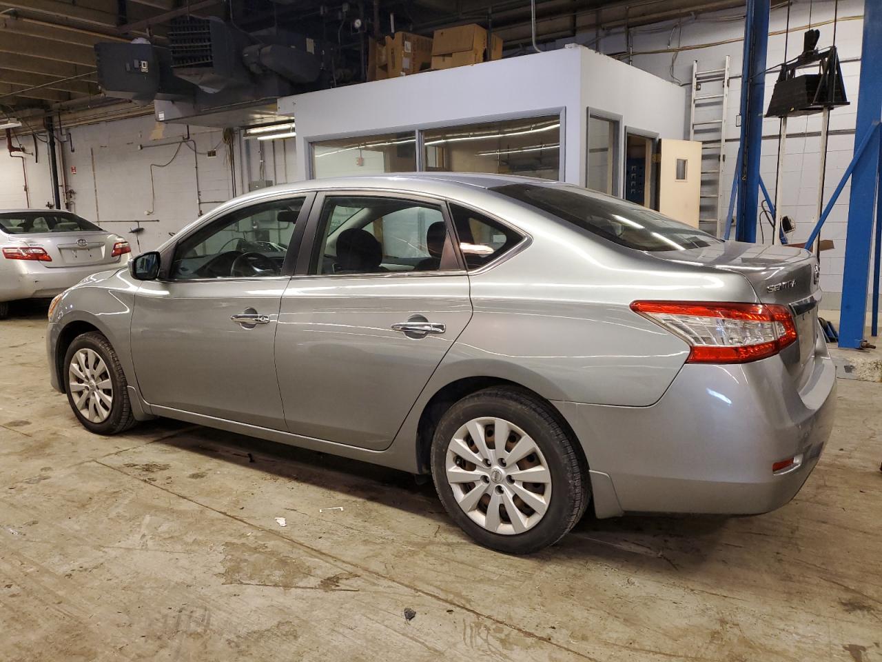 2013 Nissan Sentra - Image 2