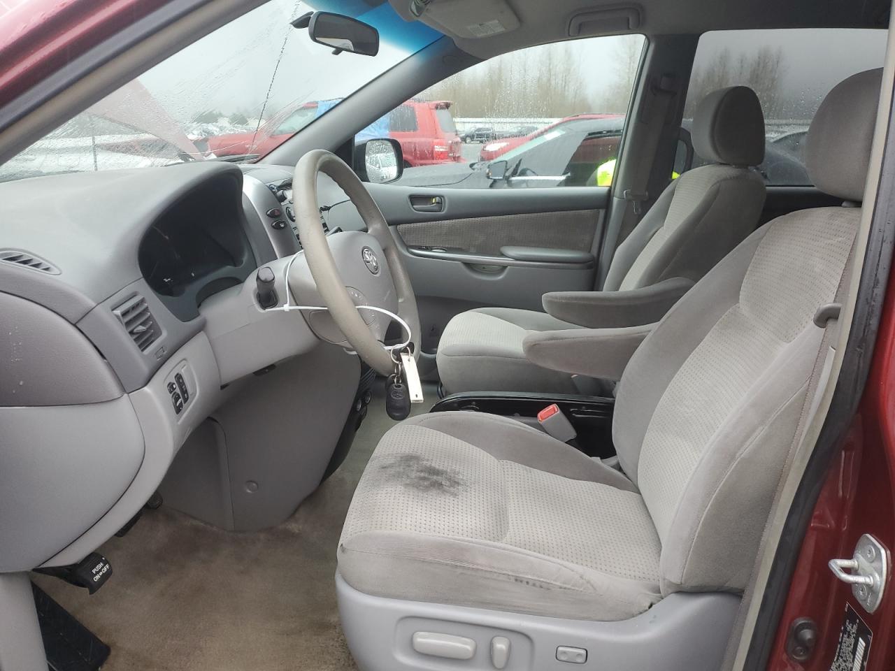2008 Toyota Sienna - Image 7