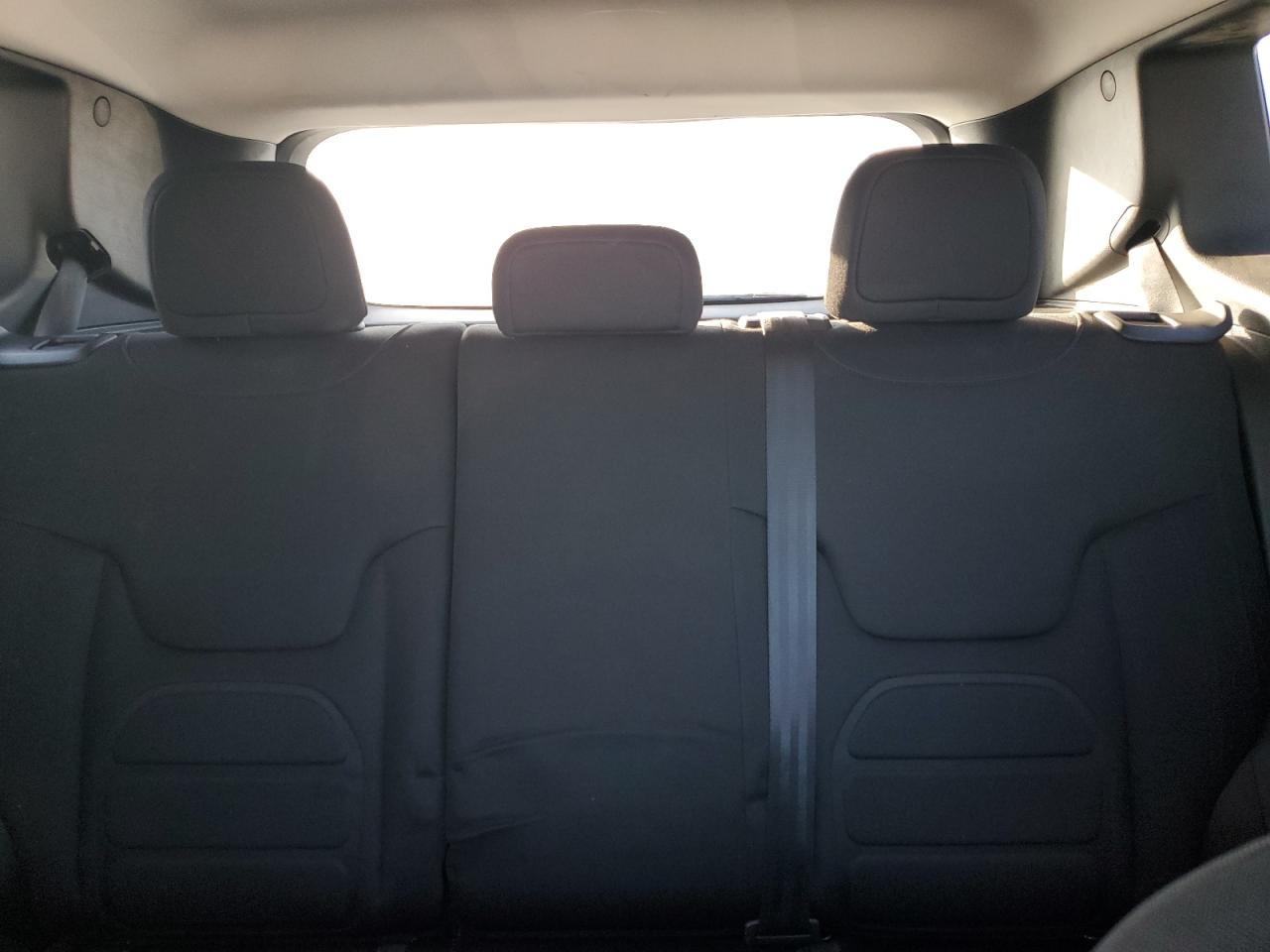 2020 Jeep Renegade - Image 10