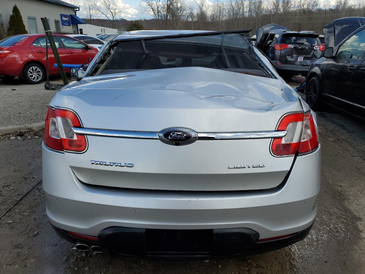 2012 Ford Taurus - Image 6