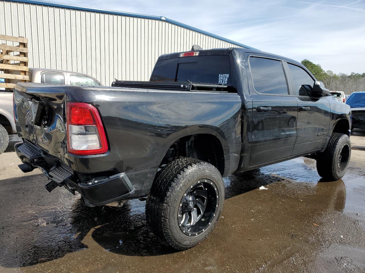 2019 RAM 1500 - Image 3
