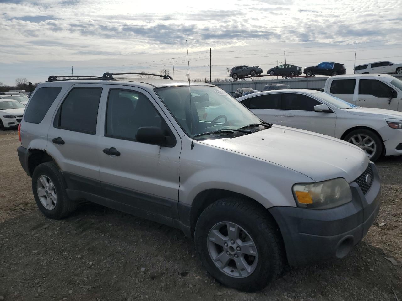 2005 Ford Escape - Image 4