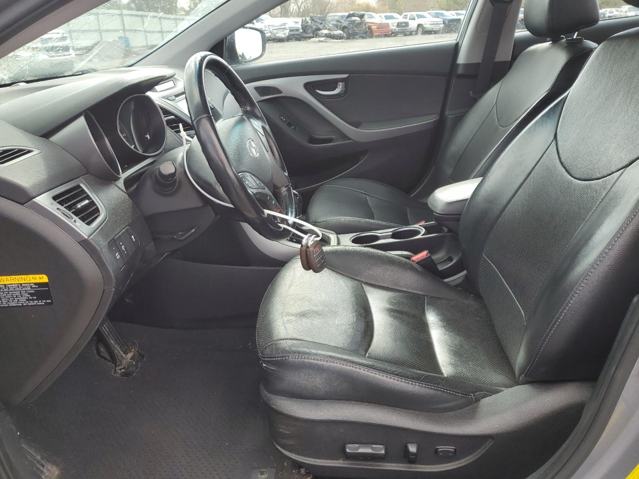 2015 Hyundai Elantra - Image 7