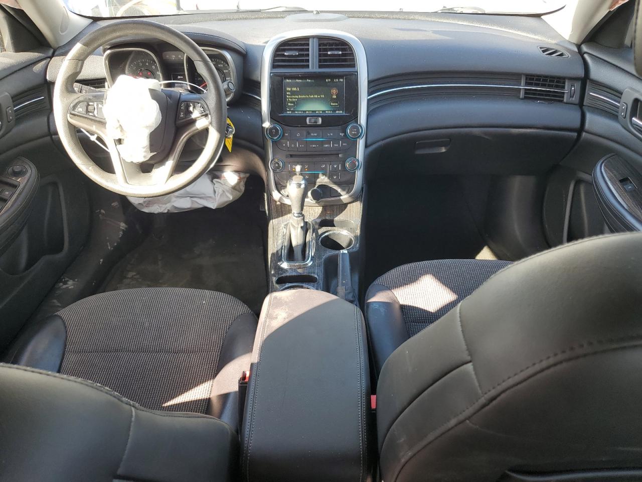 2015 Chevrolet Malibu - Image 8