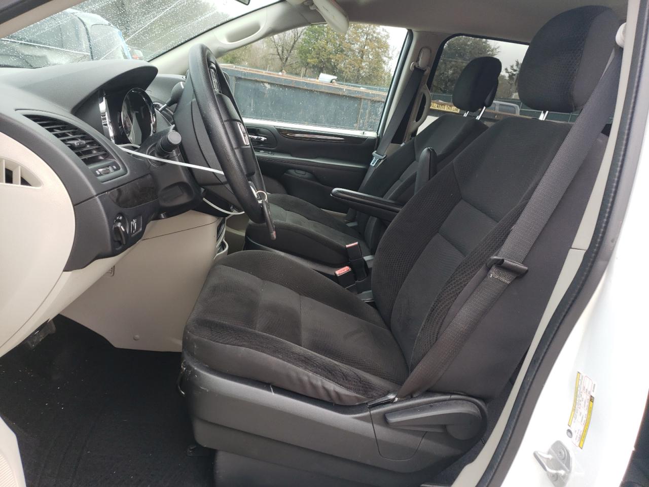 2018 Dodge Caravan - Image 7