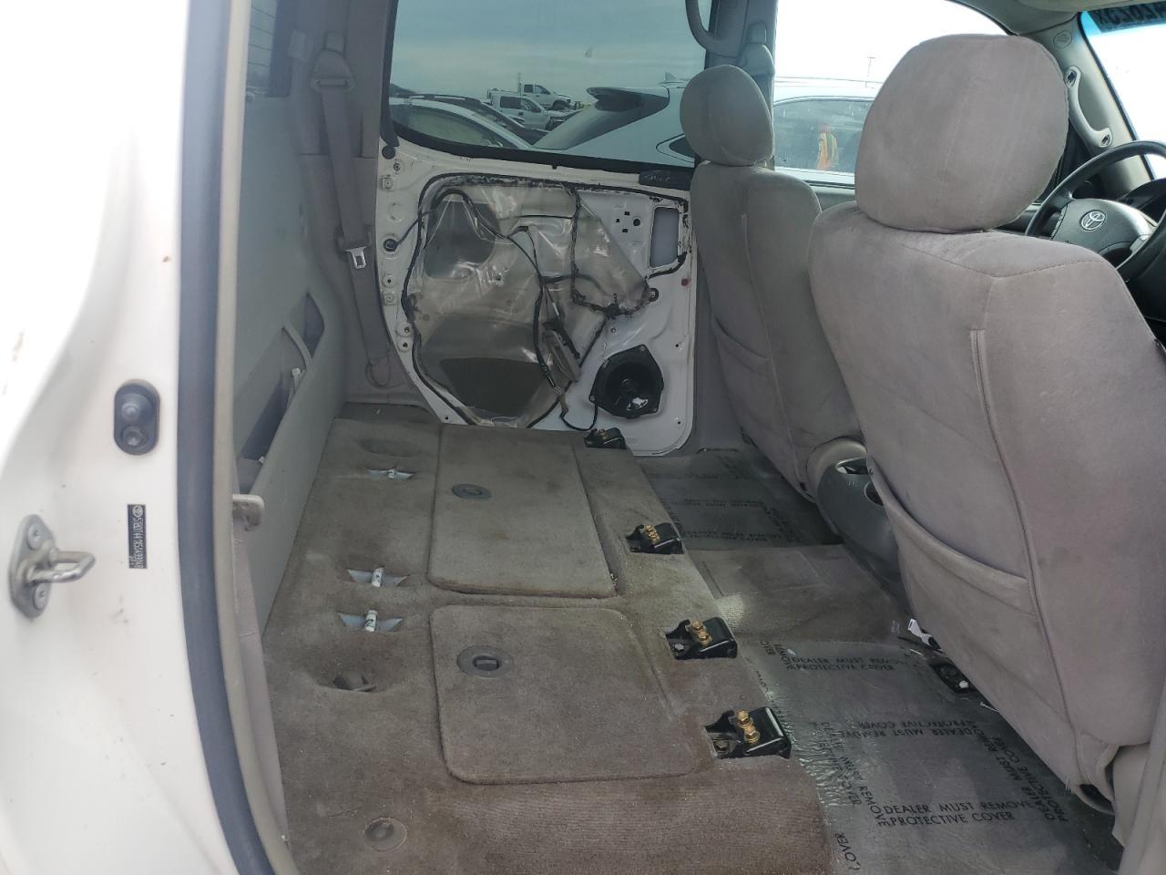 2005 Toyota Tundra - Image 10