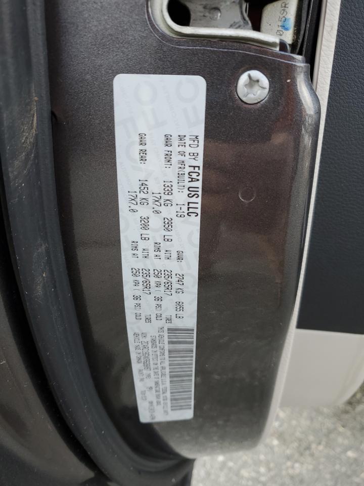 2019 Chrysler Pacifica - Image 14