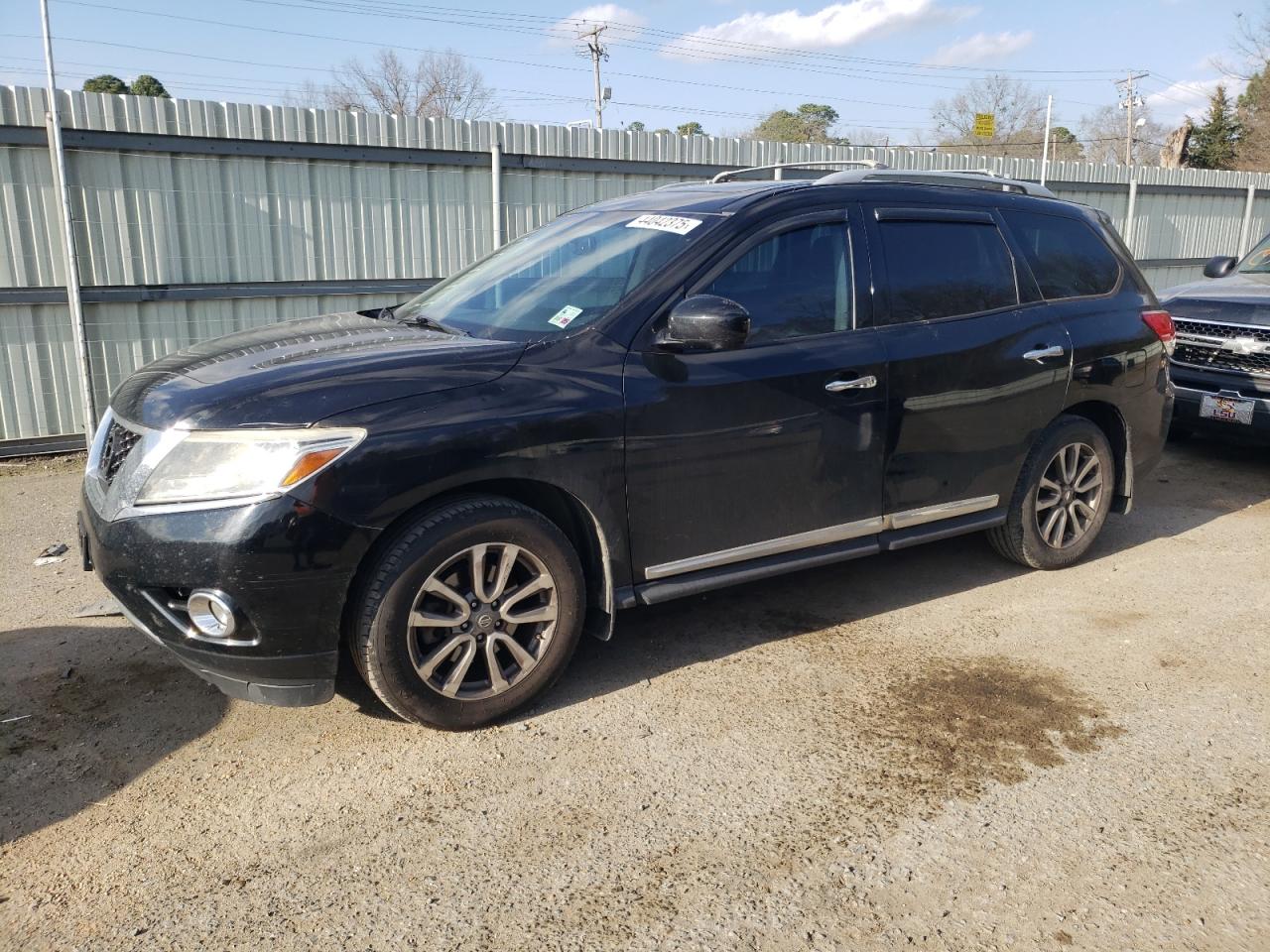 2014 Nissan Pathfinder - Image 1