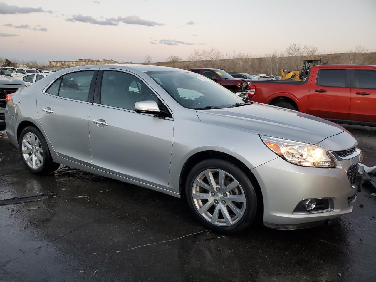 2016 Chevrolet Malibu - Image 4