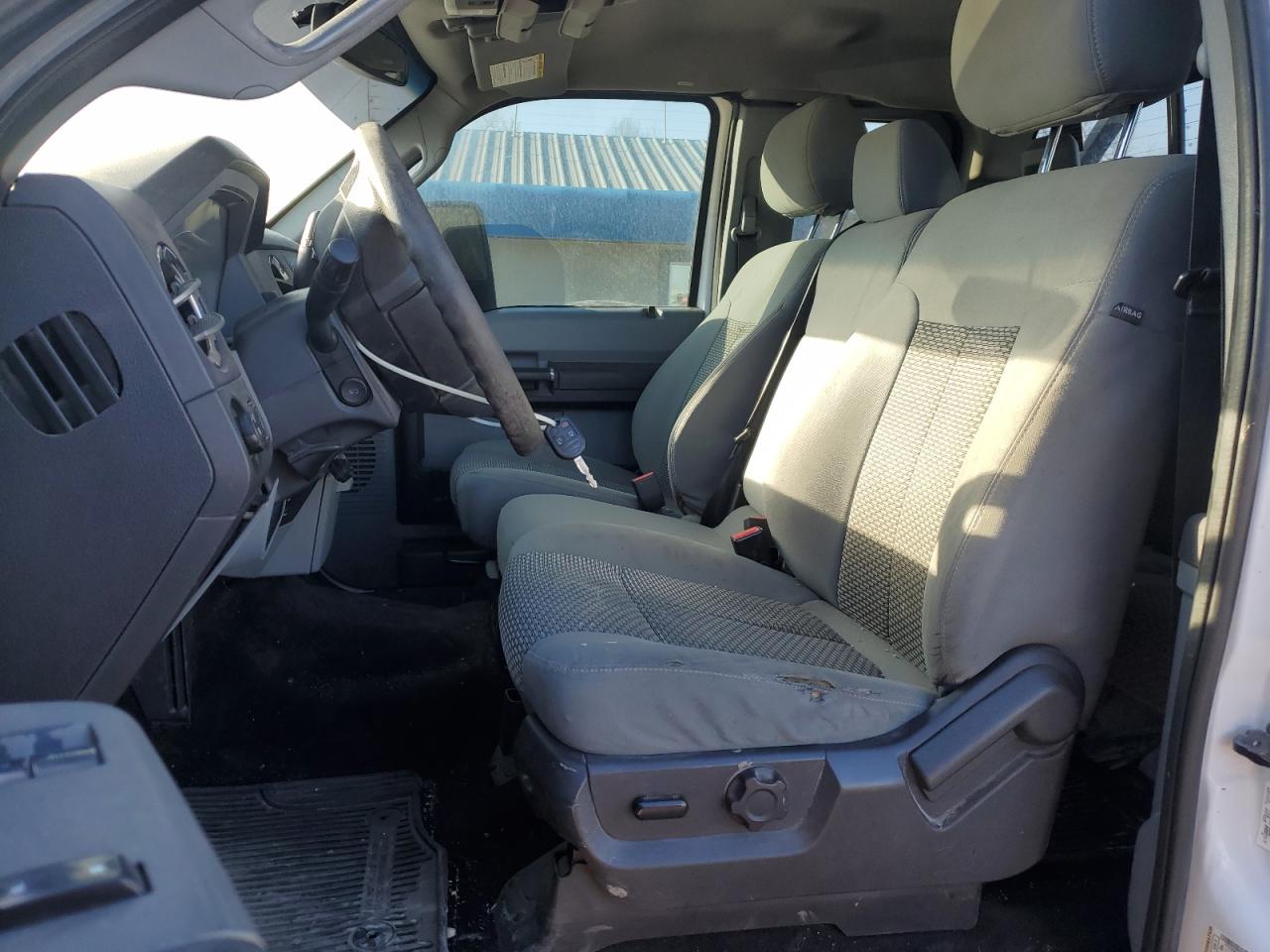 2015 Ford F250 - Image 7