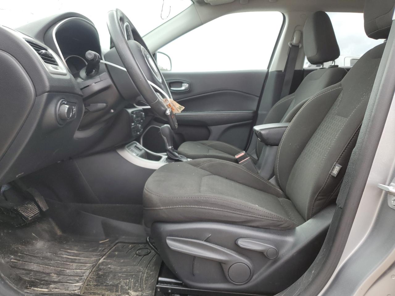 2021 Jeep Compass - Image 7