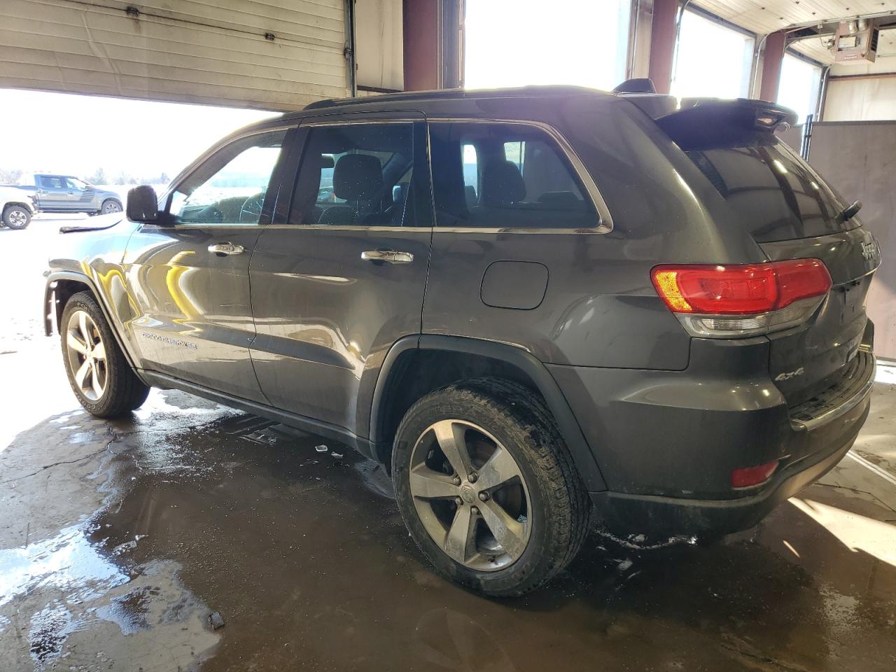 2016 Jeep Grand Cherokee - Image 2