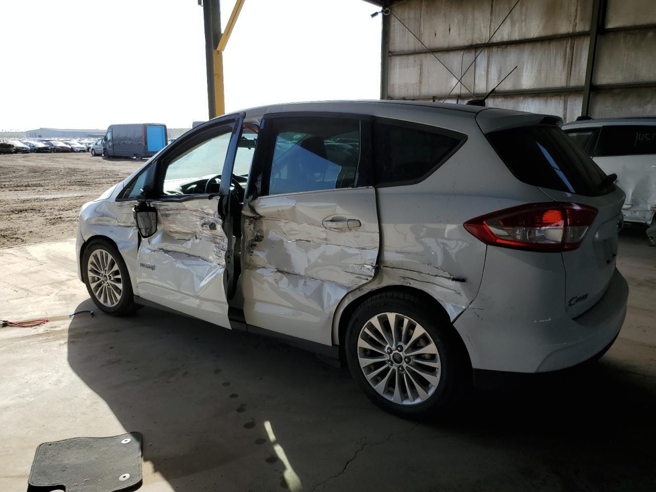 2018 Ford C-MAX - Image 2