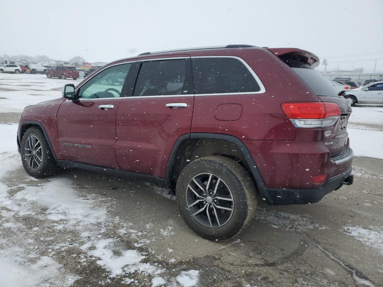 2018 Jeep Grand Cherokee - Image 2