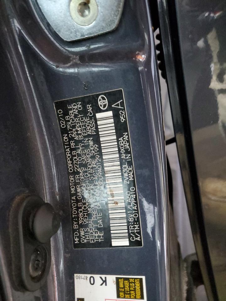 2010 Toyota Prius - Image 12