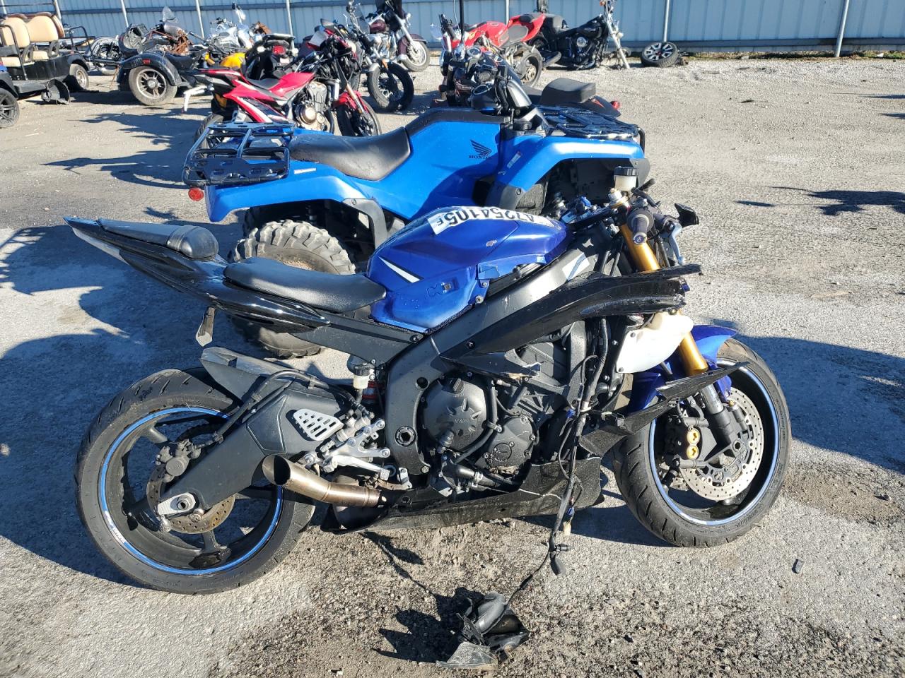 2006 Yamaha Yzfr6 L for Sale in Harleyville, SC - Front End