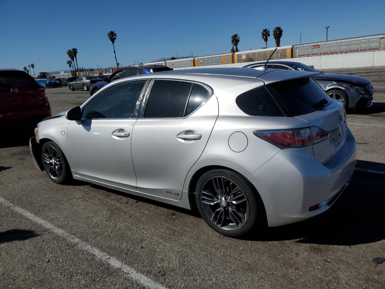 2012 Lexus CT - Image 2