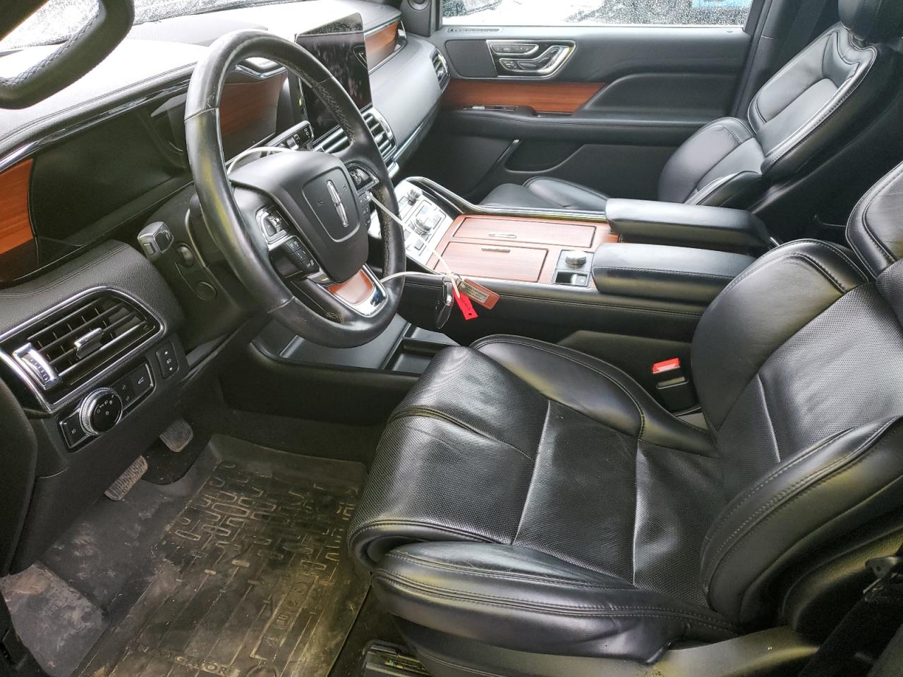 2019 Lincoln Navigator - Image 7