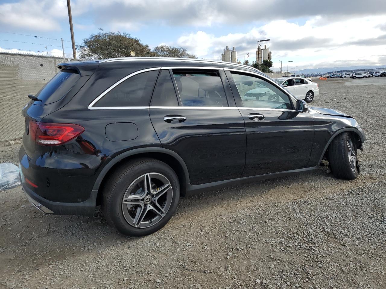 2020 Mercedes-Benz GLC - Image 3