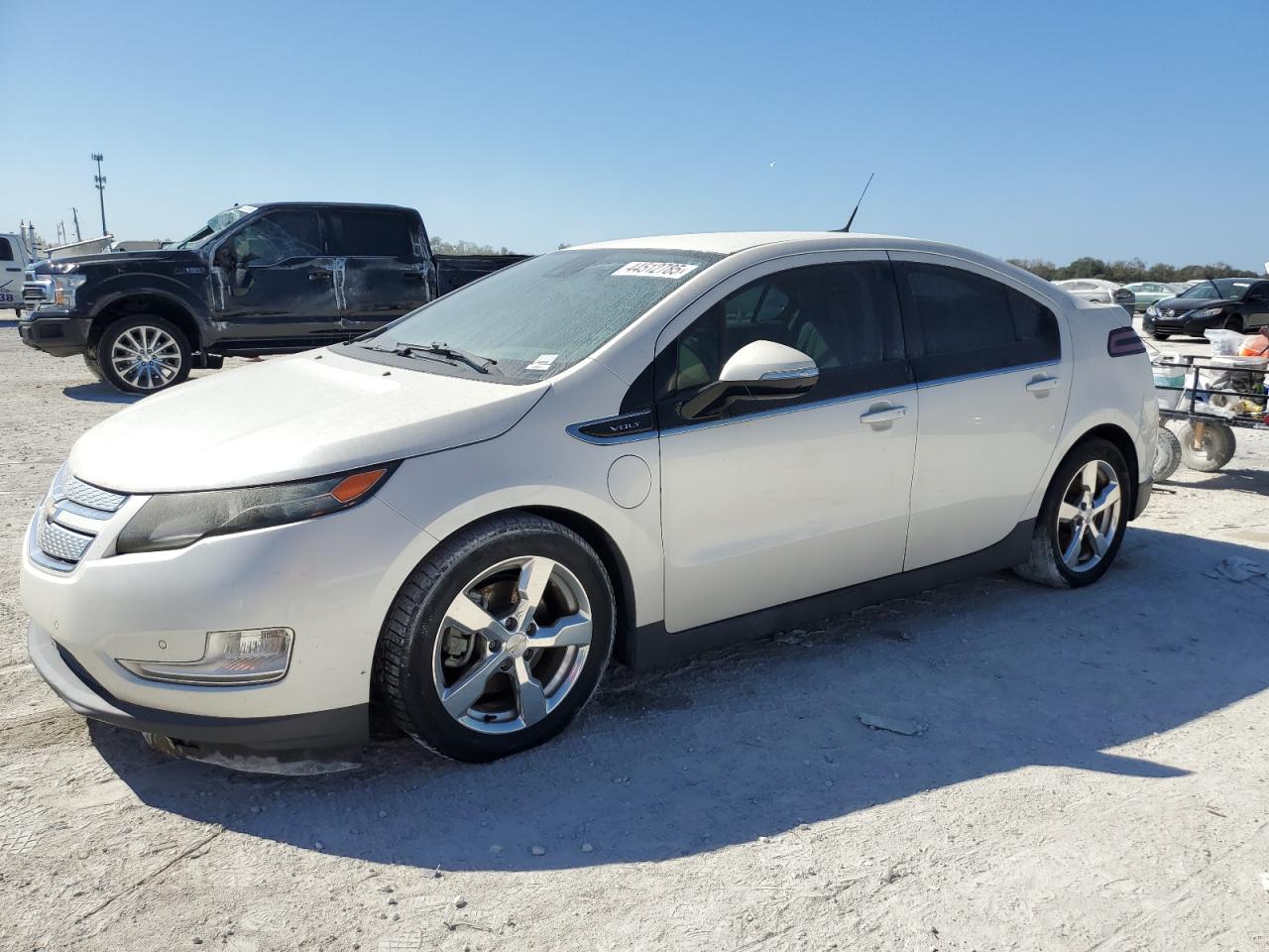 2014 Chevrolet Volt - Image 1