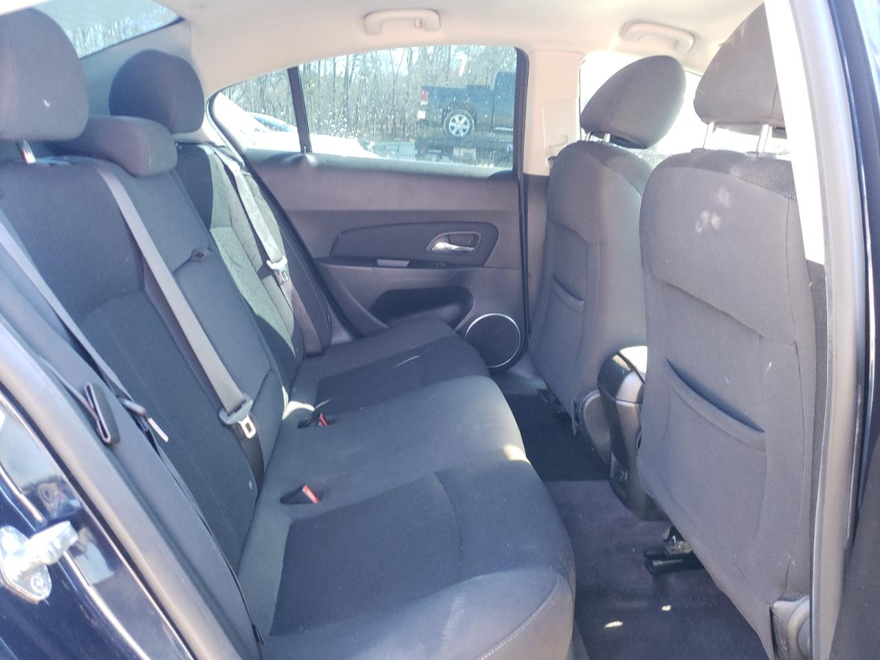 2011 Chevrolet Cruze - Image 10