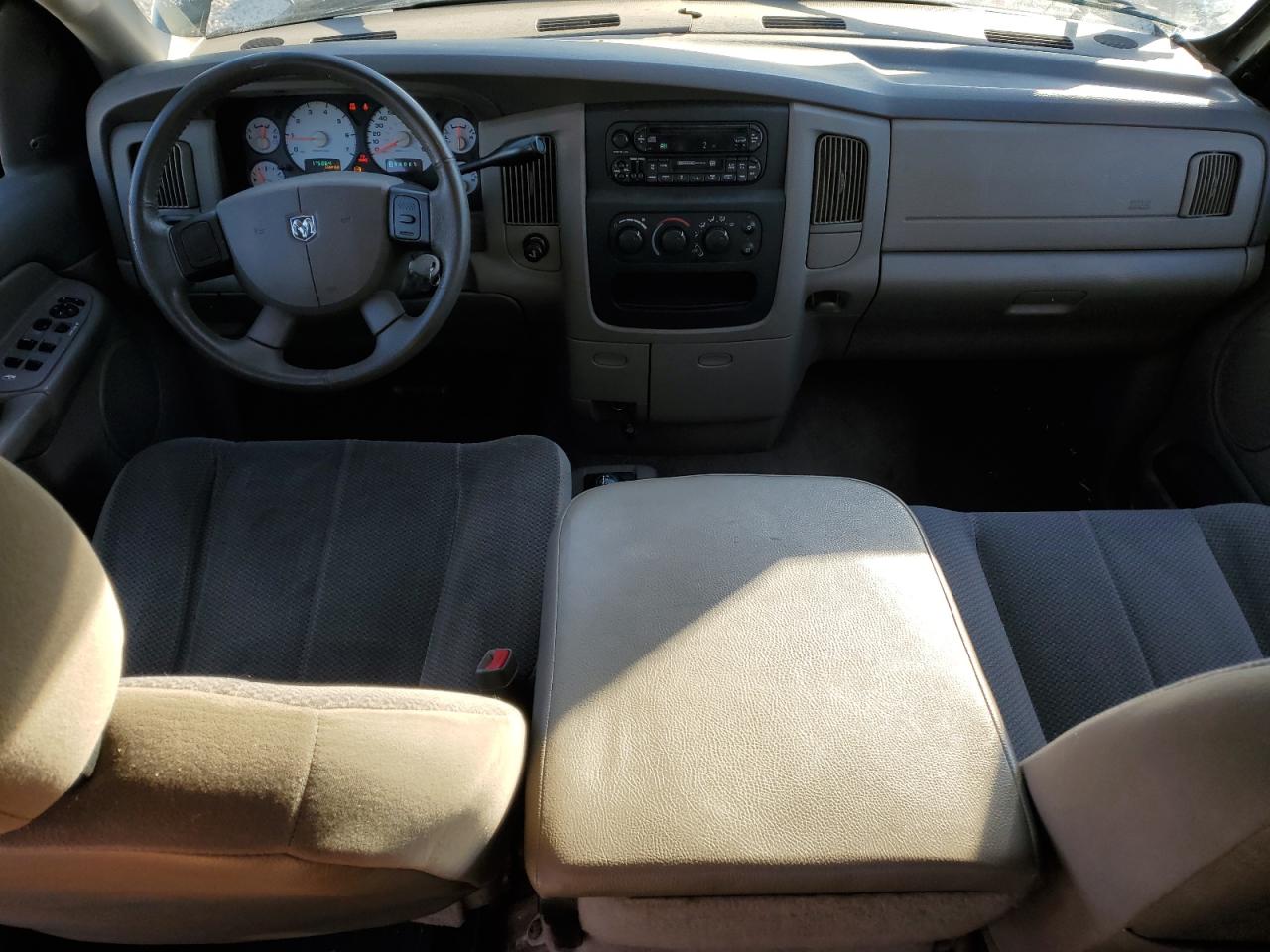 2004 Dodge RAM - Image 8
