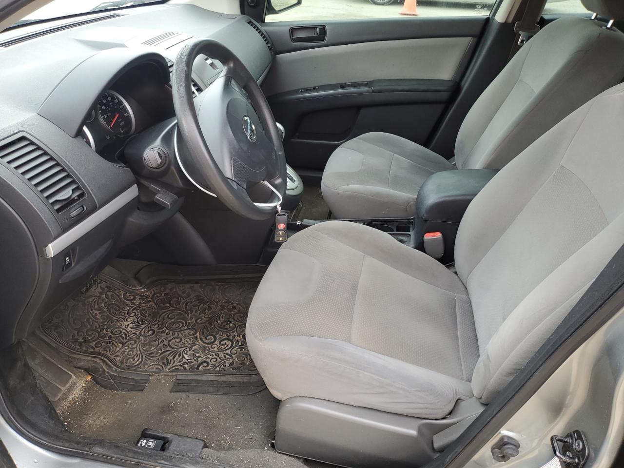 2012 Nissan Sentra - Image 7