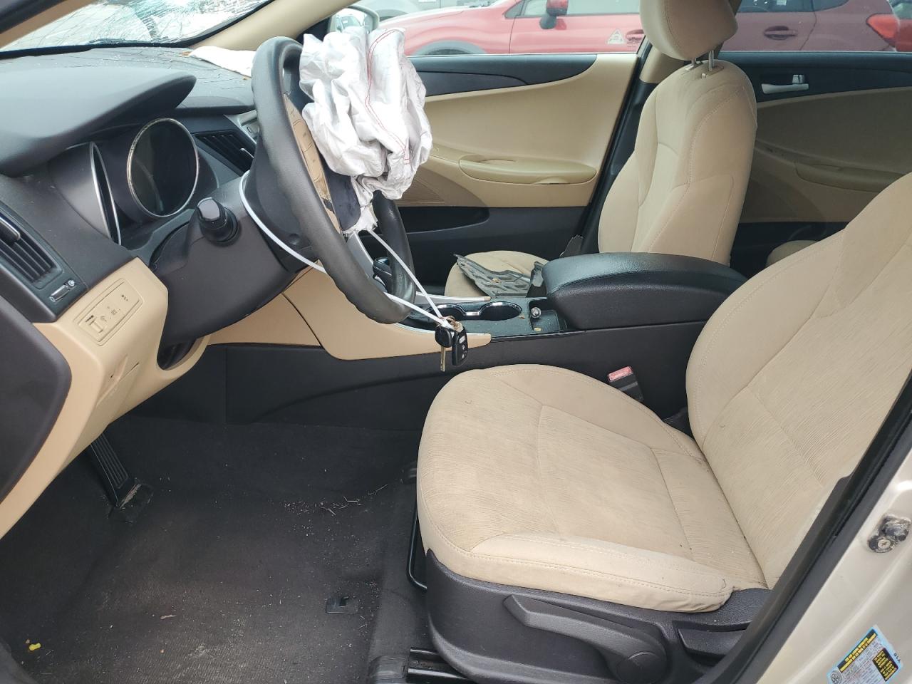 2011 Hyundai Sonata - Image 7