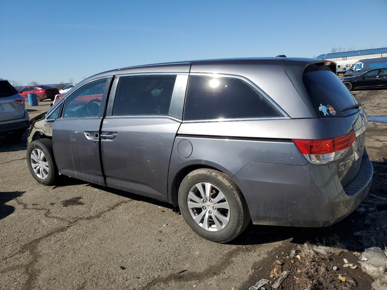 2016 Honda Odyssey - Image 2