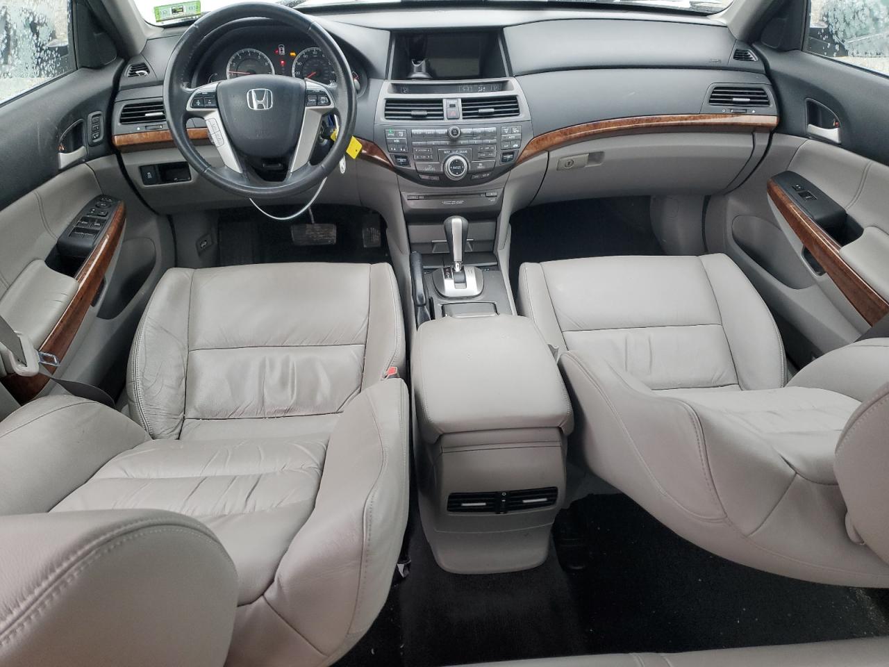 2012 Honda Accord - Image 8