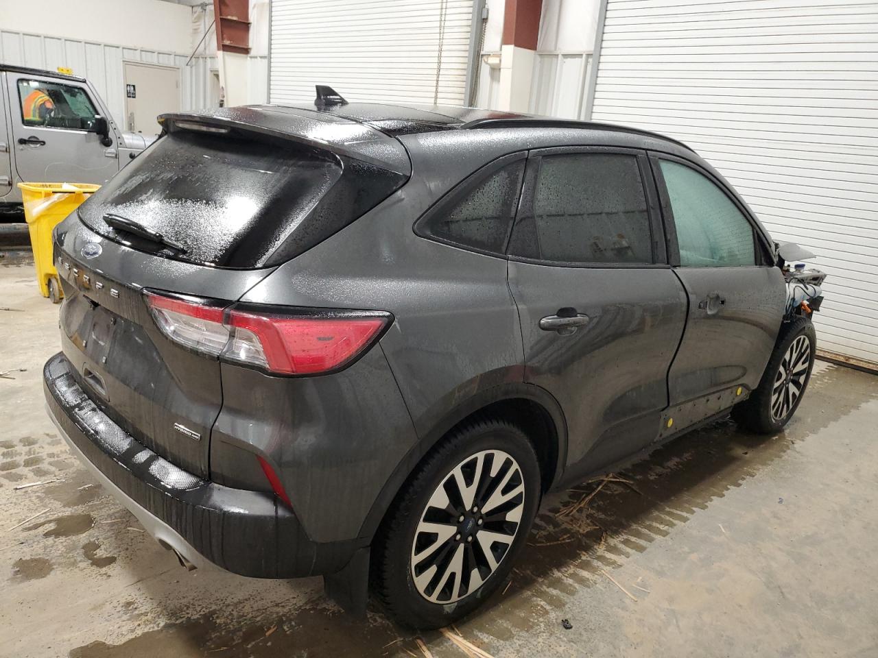 2020 Ford Escape - Image 3
