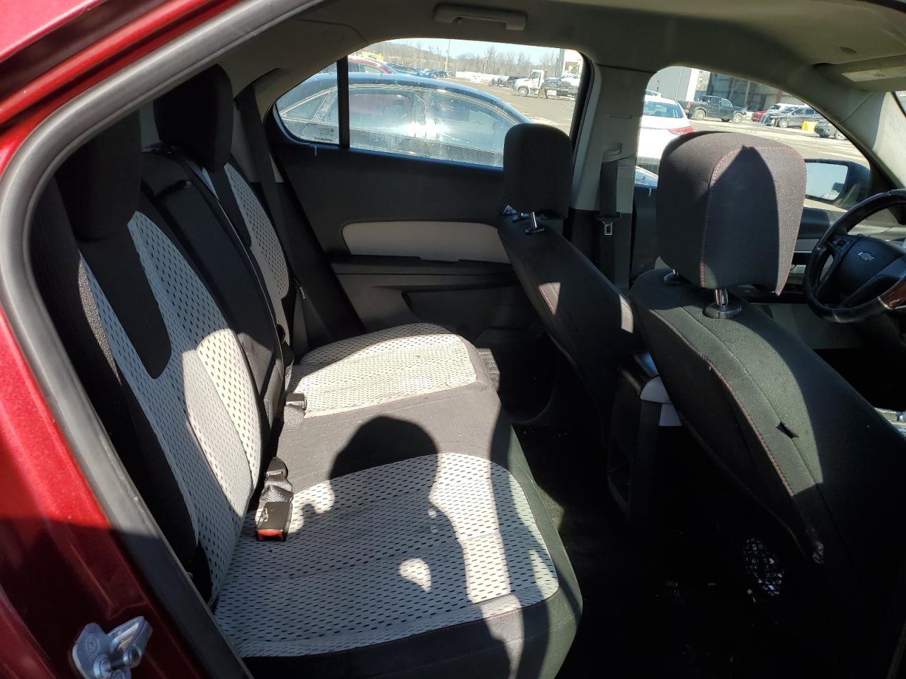2010 Chevrolet Equinox - Image 11
