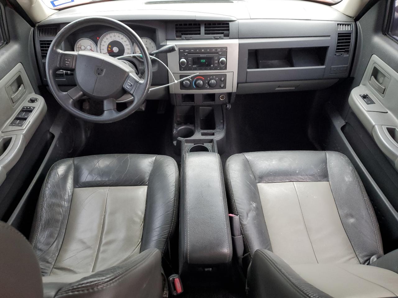 2008 Dodge Dakota - Image 8