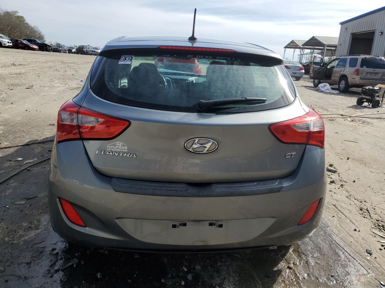 2017 Hyundai Elantra - Image 6