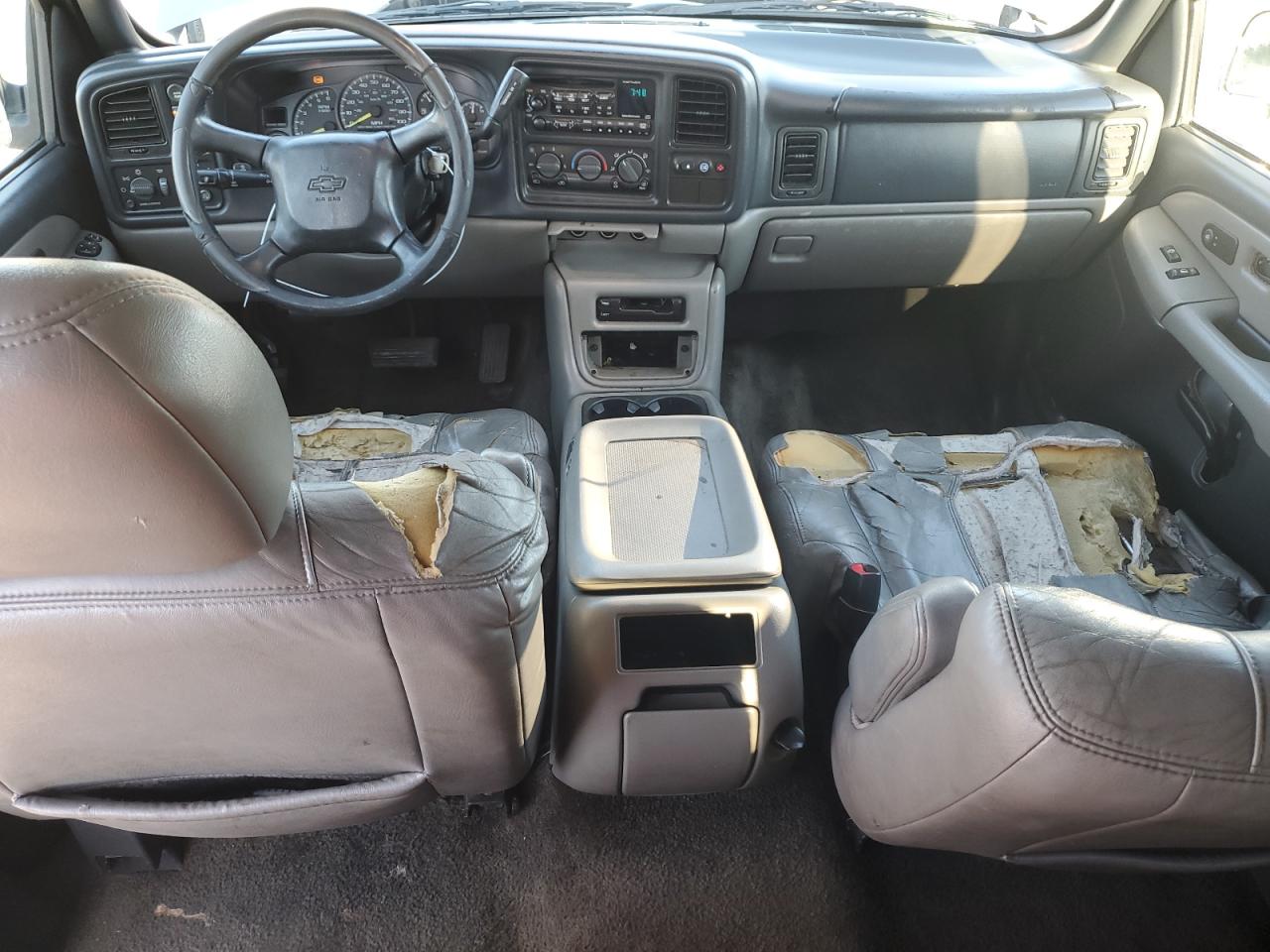 2001 Chevrolet Tahoe - Image 8