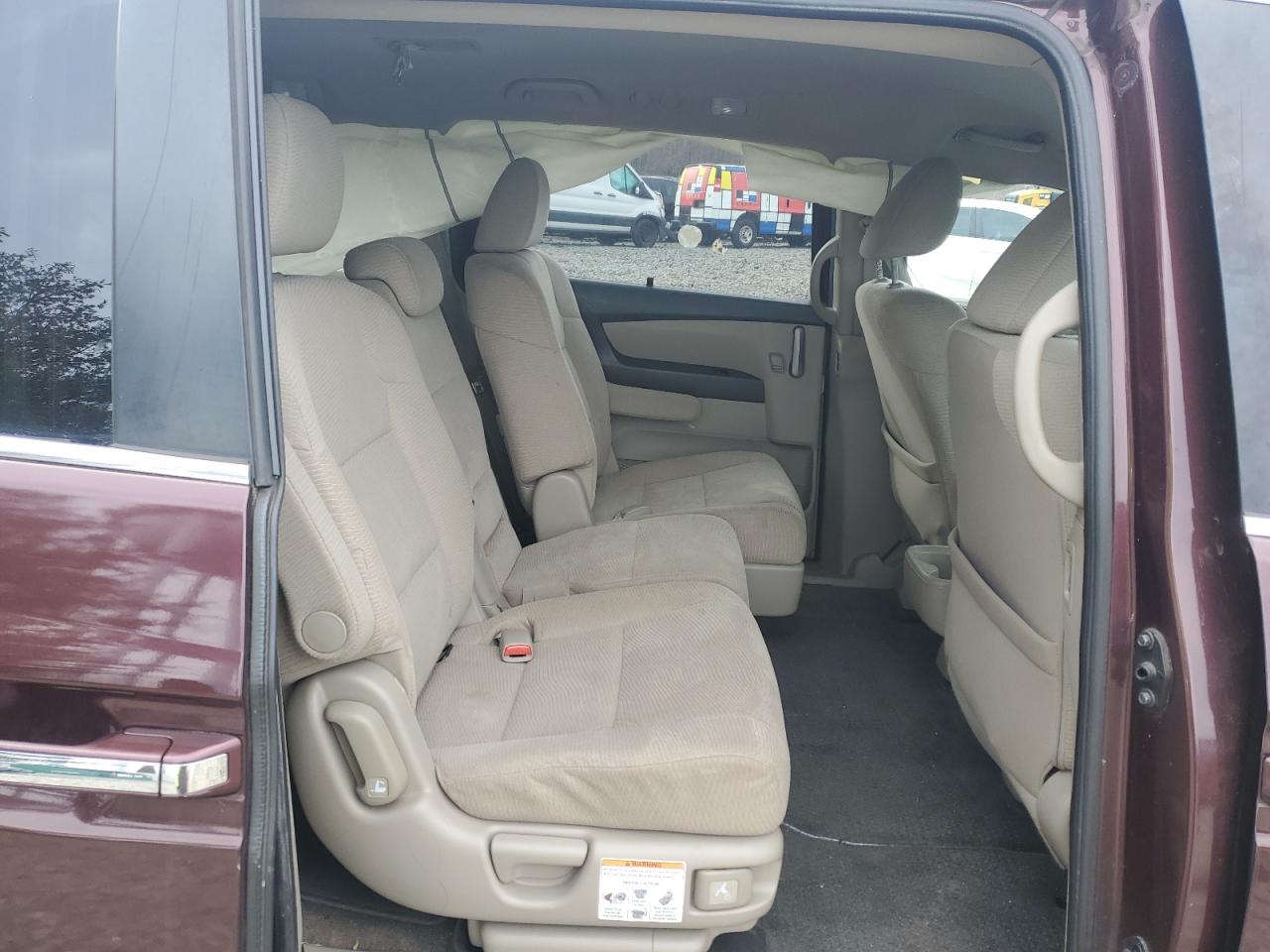 2011 Honda Odyssey - Image 11