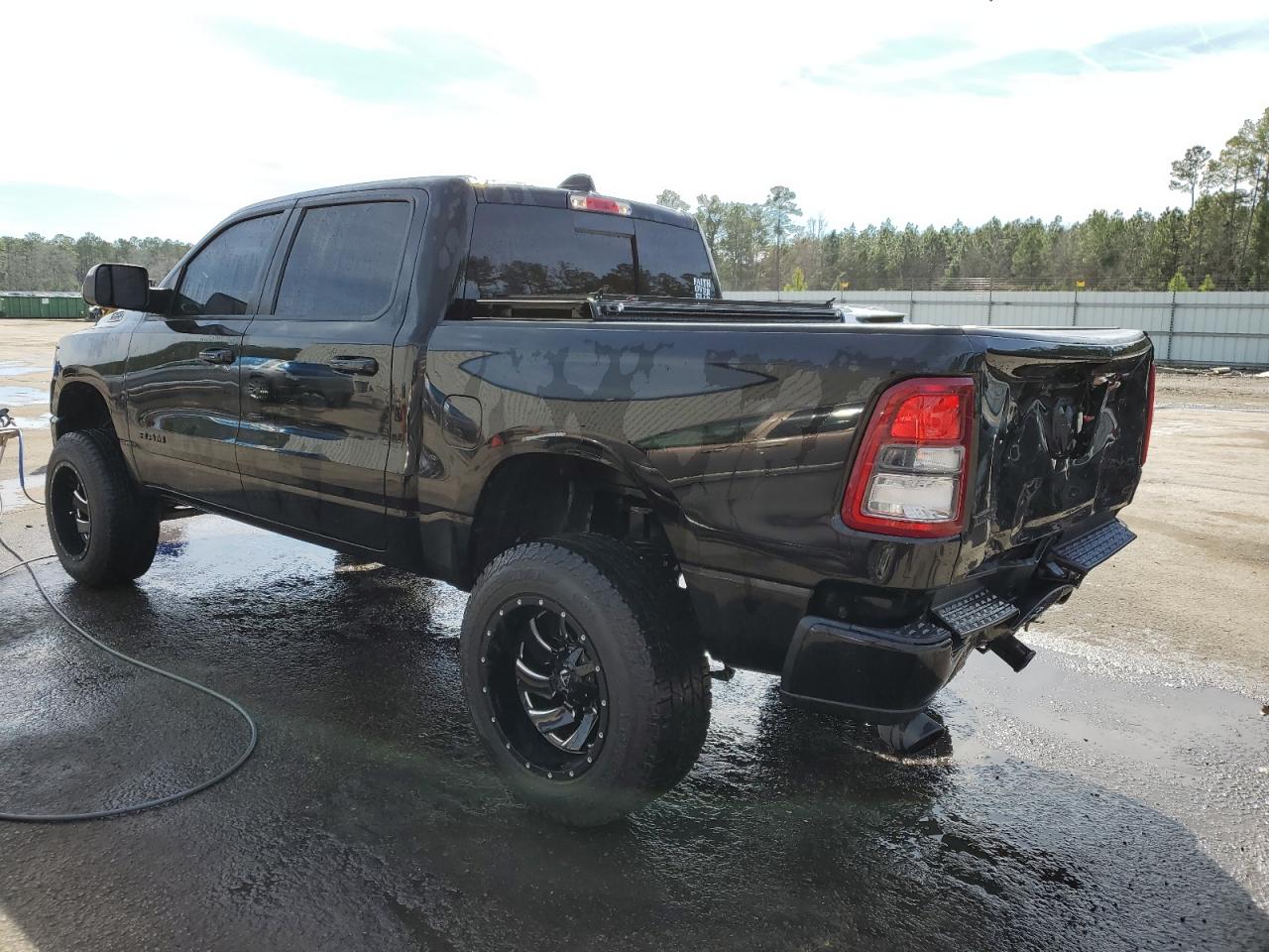 2019 RAM 1500 - Image 2