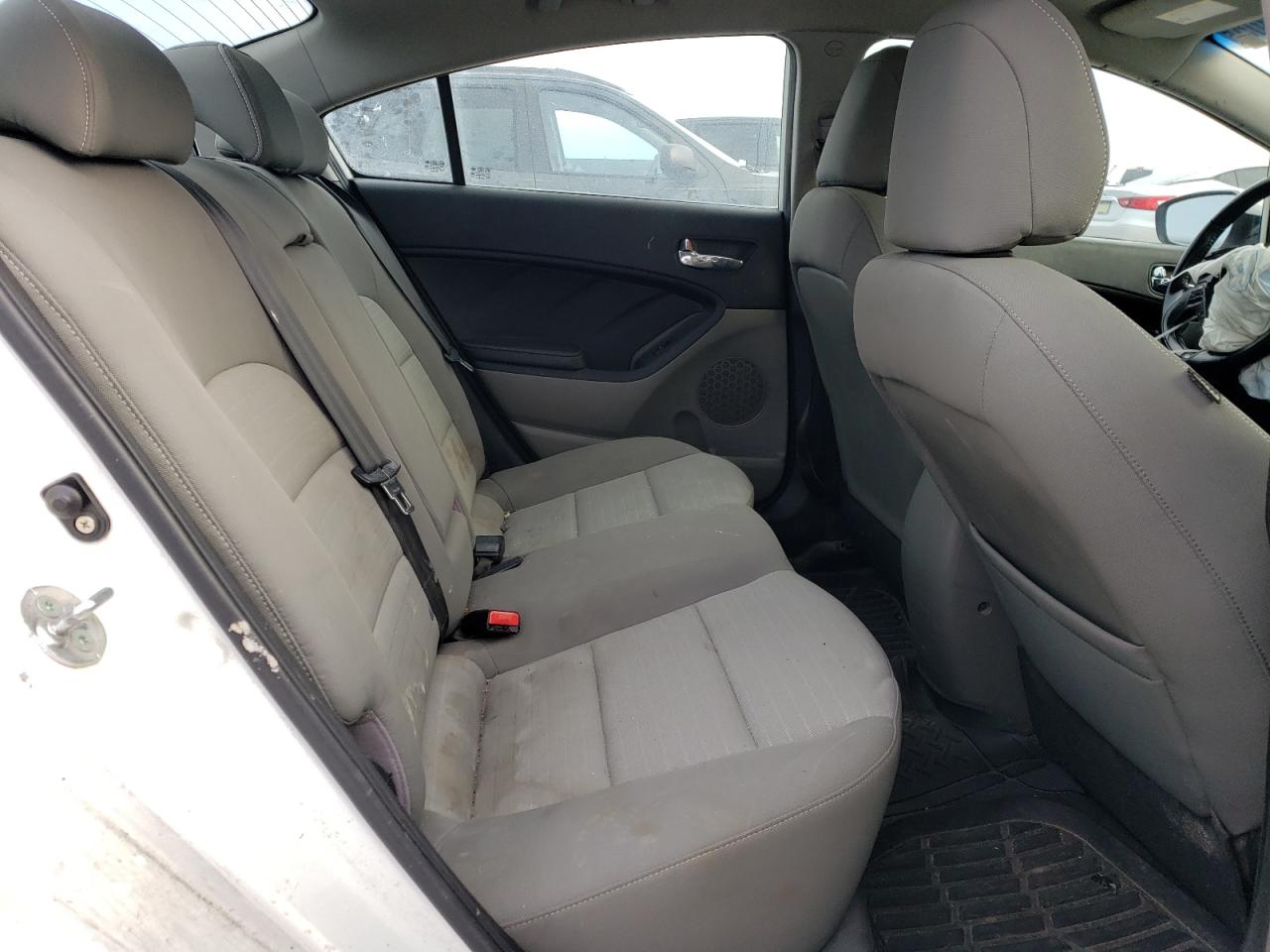 2014 Kia Forte - Image 10